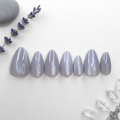 24-Piece Sheer Lavender Cat Eye Effect Nails Reusable Press On Nail