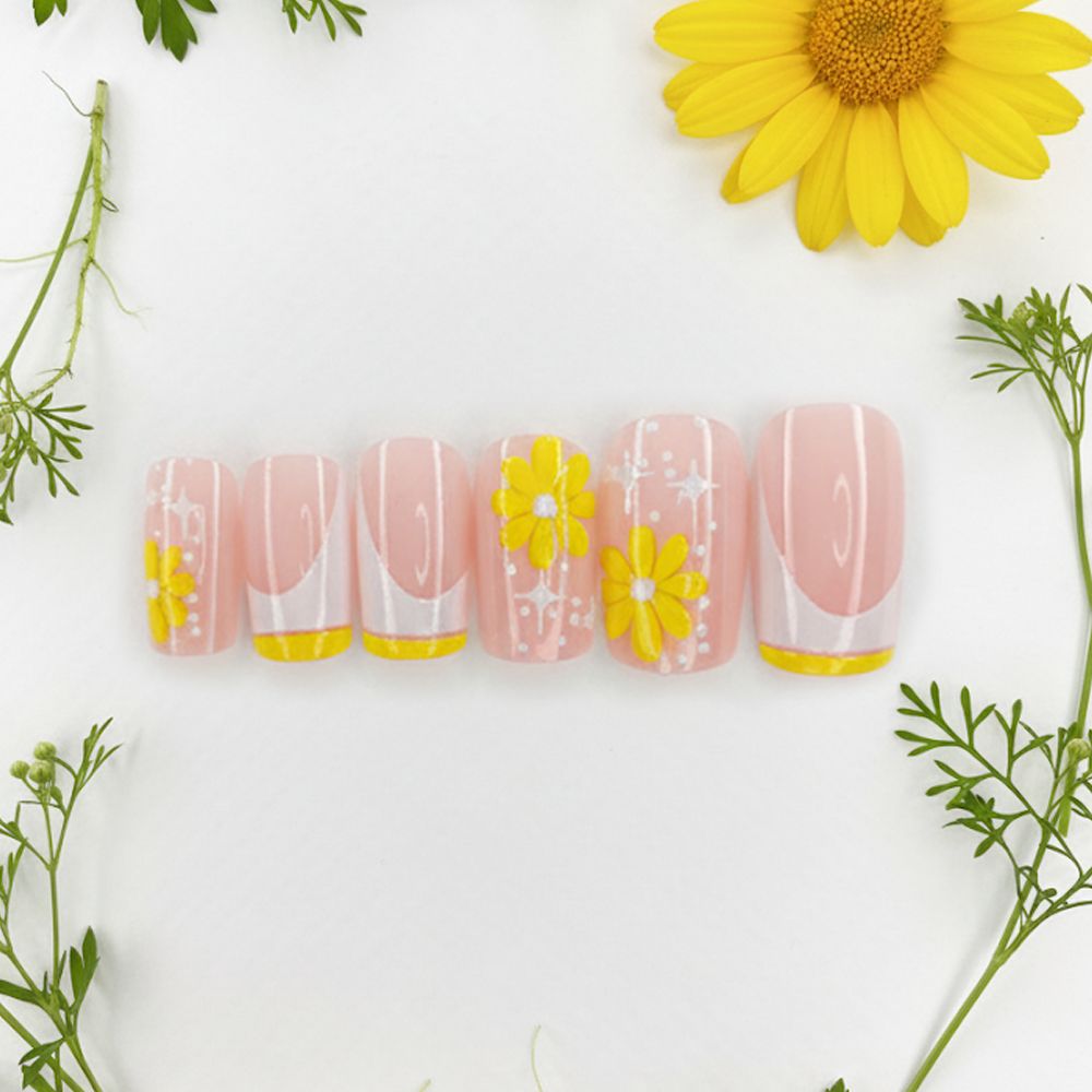 12-Piece Lemon Daisy French Tips Reusable Press On Nail
