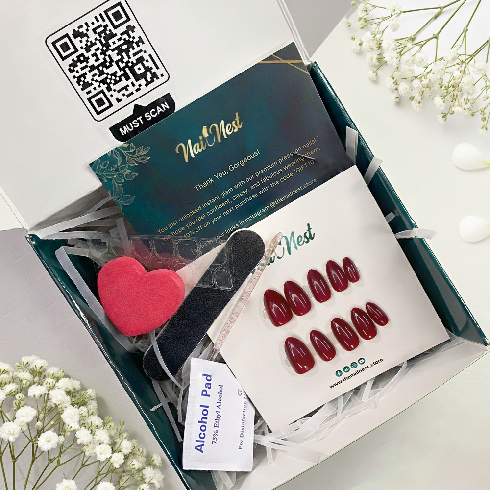 Short Almond Shaped Press-On Nails 10-pieces